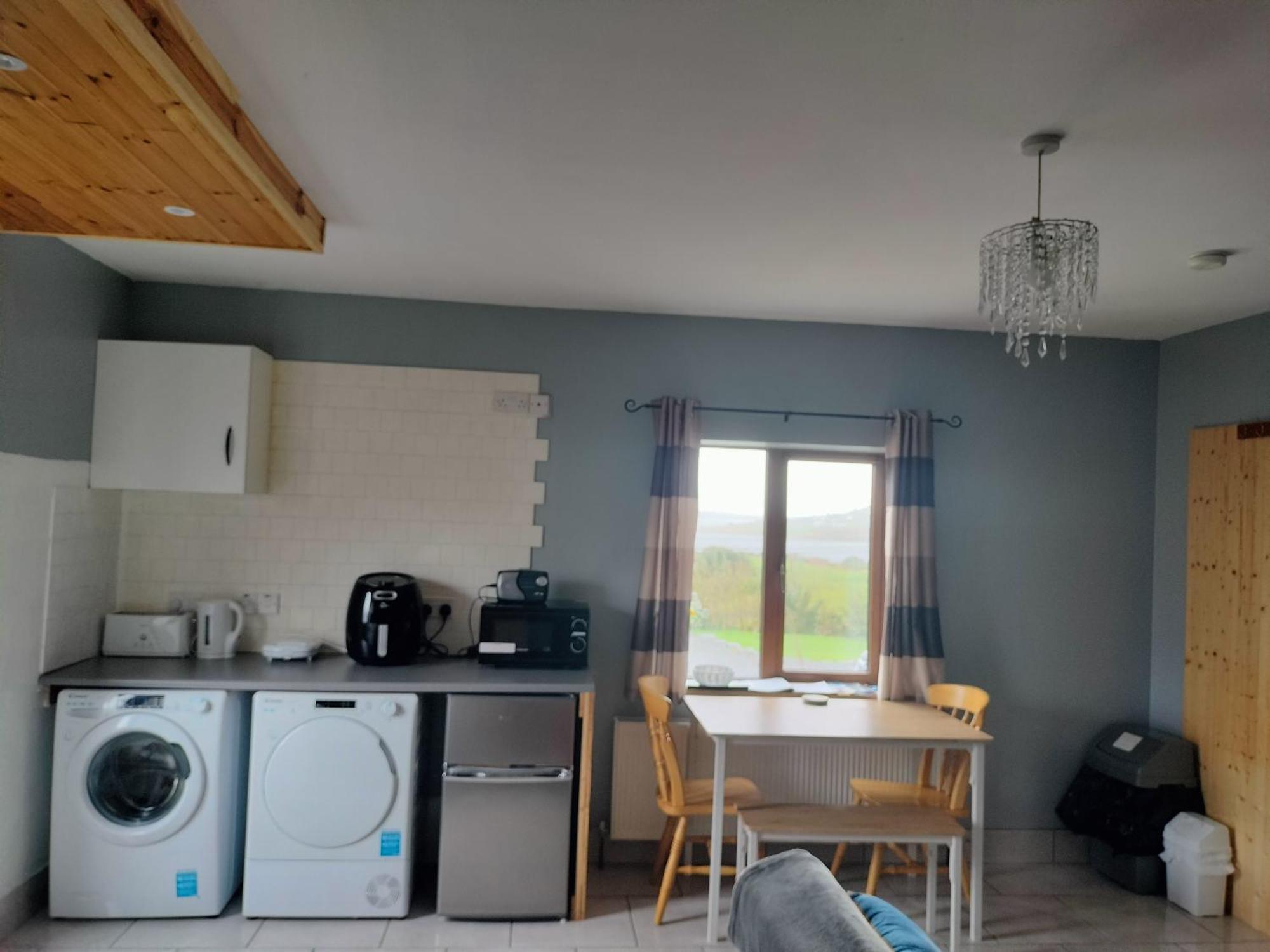 One Bedroom Apartment Achill Island Pets Allowed Westport Extérieur photo